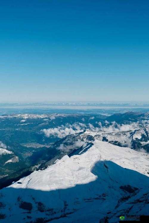 双手攀上少女峰:探索未知的高峰