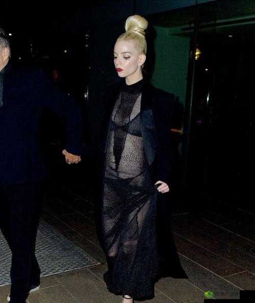 反差婊吃瓜黑料万里长征:后续大揭秘