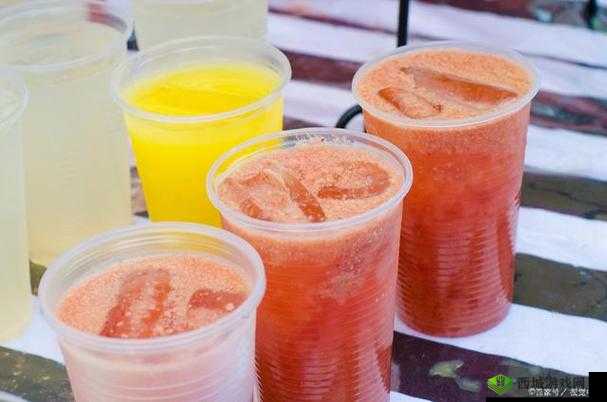 草莓丝瓜芭乐鸭脖:美味食物大集合