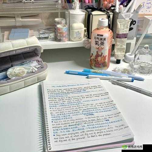 把英语委员按在桌子上抄写：这是为何