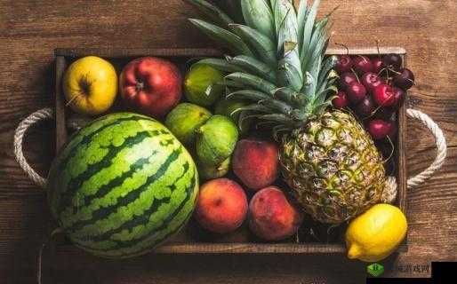 香蕉樱桃水蜜桃猕猴桃菠萝:夏日缤纷水果大集合