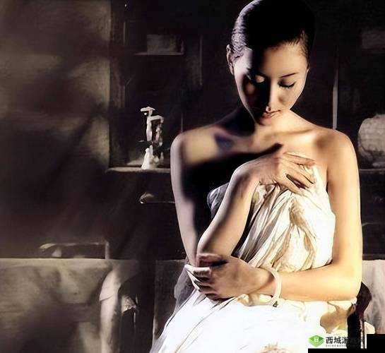 张莜雨艺术写真备受关注