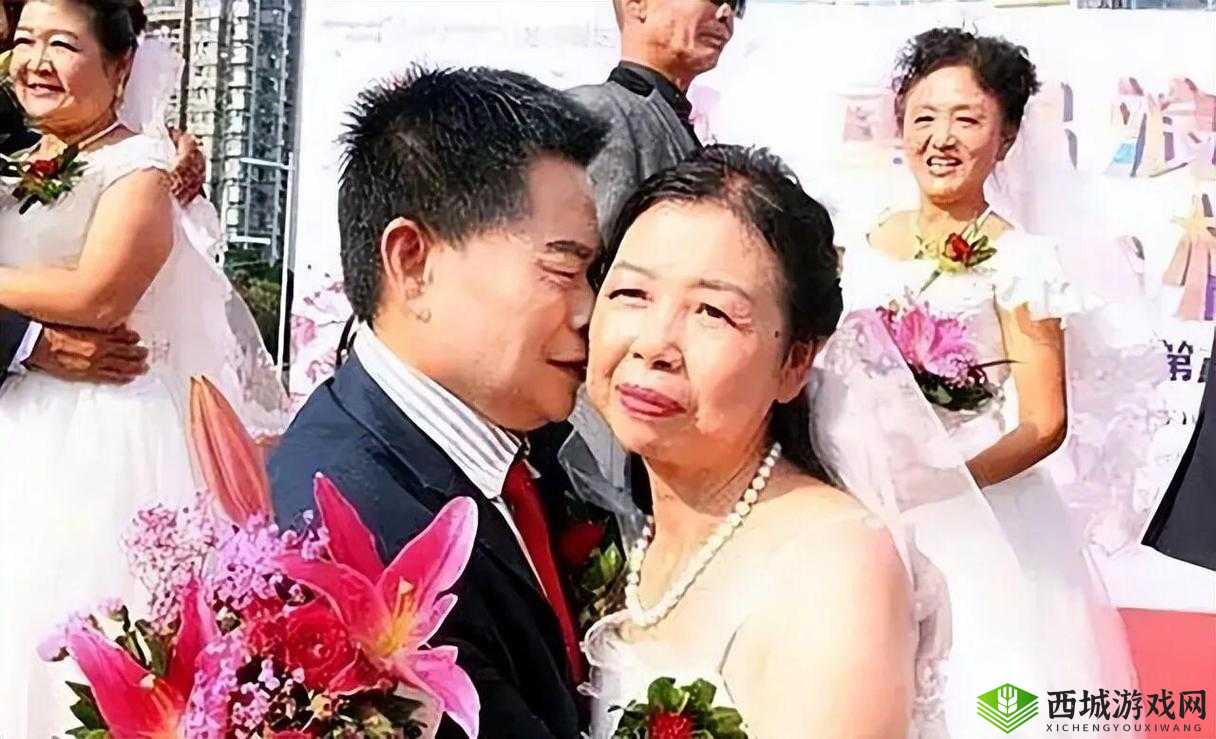 61 岁大妈欲寻年轻帅气小伙