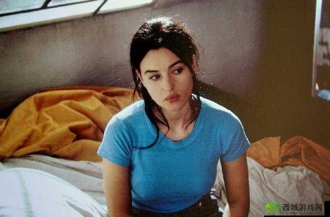 莫妮卡经典非常公寓：一场情感纠葛