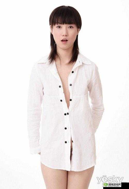 张筱雨人体艺术写真:展现女性之美