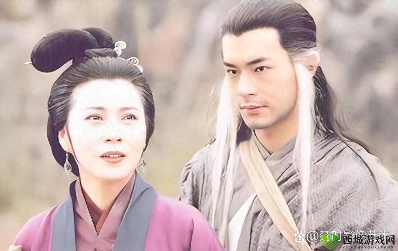 黄蓉秘密：她的那些不为人知的过往与情感纠葛