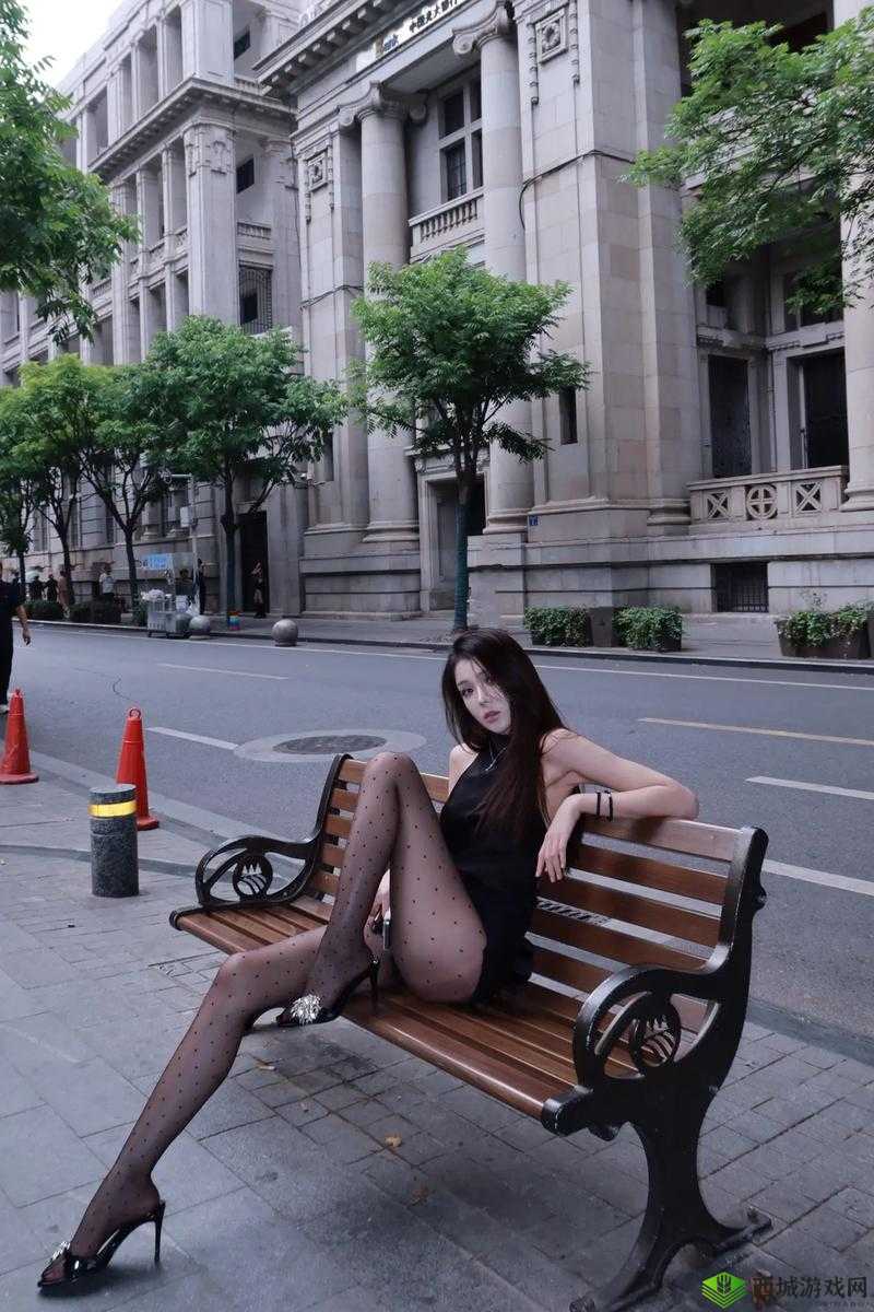 美女张开腿给男人桶爽久久:一场让人血脉贲张的激情体验