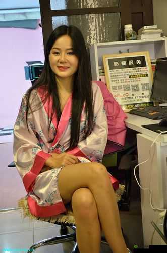 少妇 14p 精彩内容大揭秘:独特视角呈现别样风情