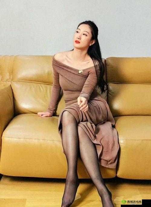 姝姝的黑丝又湿又紧:让人血脉贲张的极致诱惑