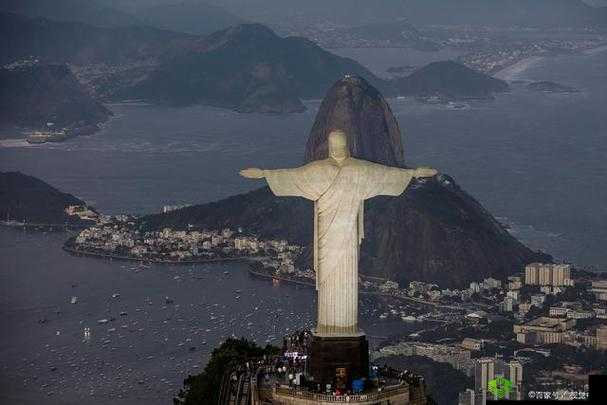 BWBW 巴西女人赤身露体疯狂哩哩啦啦:探索未知的激情与疯狂