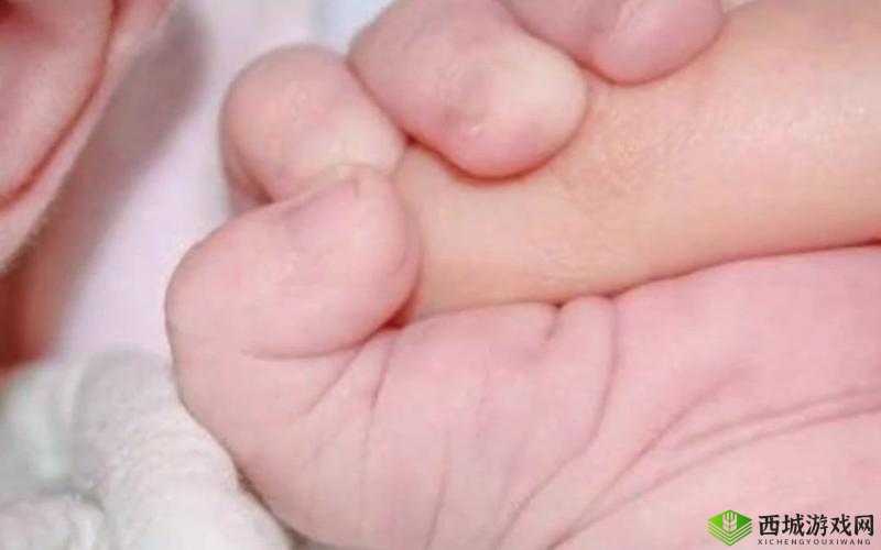 西班牙诞生首个带有新冠病毒抗体婴儿