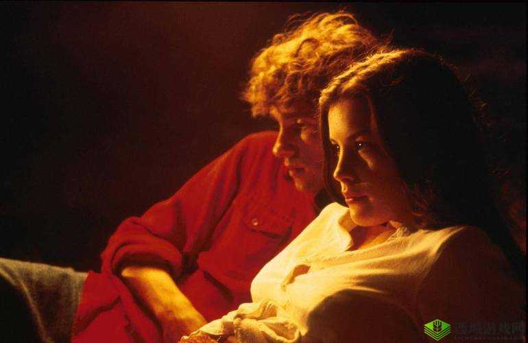 激情燃烧的夜晚：探索成人世界的激情与欲望