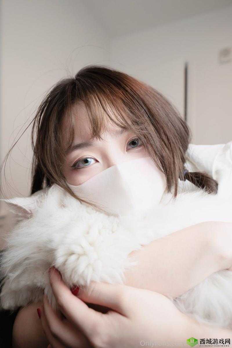 摘下口罩的玩偶姐姐:颜值与实力并存
