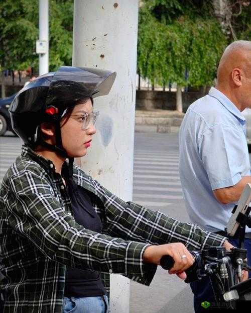 137 人但人文:用影像书写的人间百态