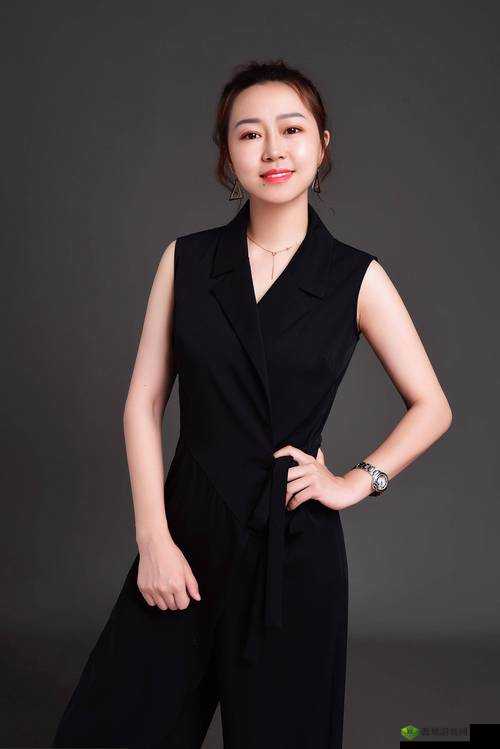 年轻女保险销售员 5:用专业与热情书写保险销售传奇