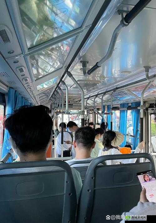 苏柔在公交车上被做到高 c 的原因:陌生男子突然解开她的内衣,对其私密处进行了刺激