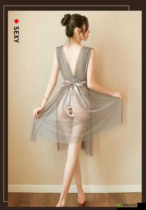 free 性丰满白嫩白嫩的 HD:情趣内衣模特的美丽与诱惑