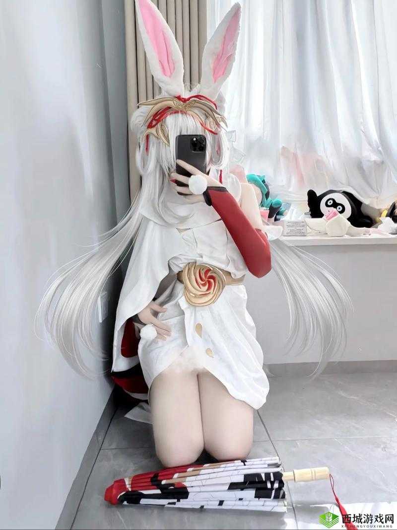 阿离掀开自己副乳:是为了防晒还是另有隐情?