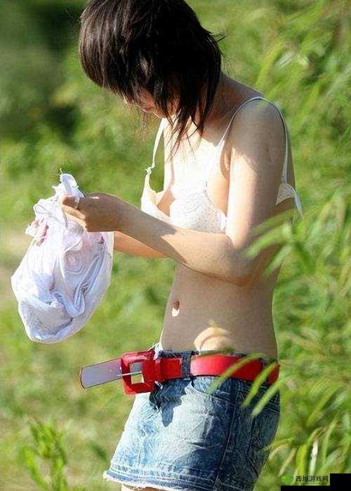 张筱雨大胆艺术:引发争议的人体摄影