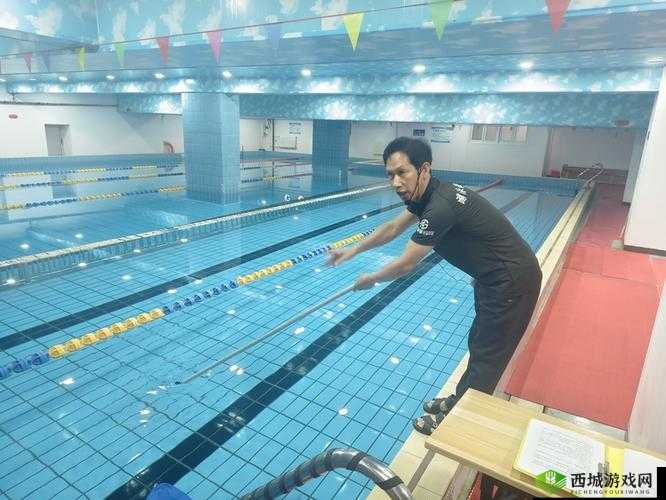 游泳教练水中含我奶在线观看相关内容引发热议