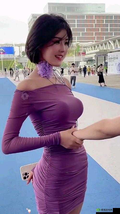 肉妇春潮干柴烈火ⅹxx 视频:火辣激情,燃烧你的欲望