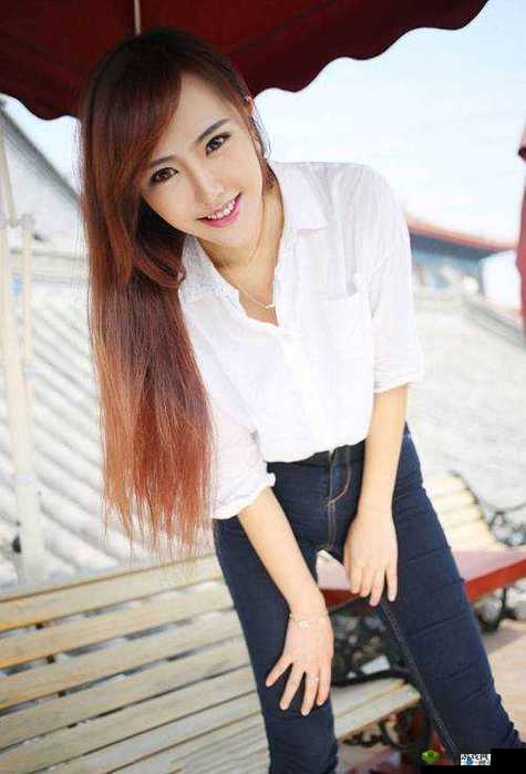 FREEZEFRAME 丰满老师据说人气涨了引发关注热潮