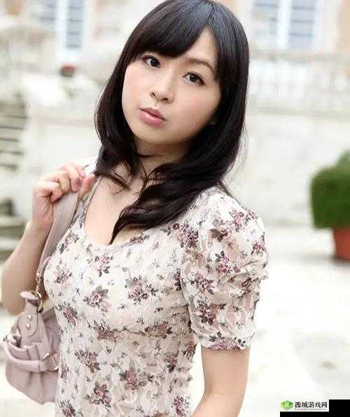 加勒比羽月希:令人难以忘怀的迷人魅力展现