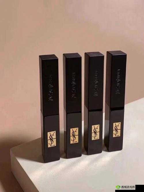 YSL 小黑条蜜桃色,演绎纯欲天花板