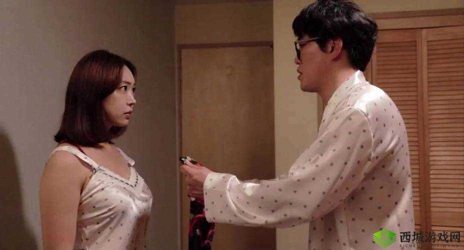 韩国十八禁免费视频：一场充满诱惑与禁忌的视觉盛宴