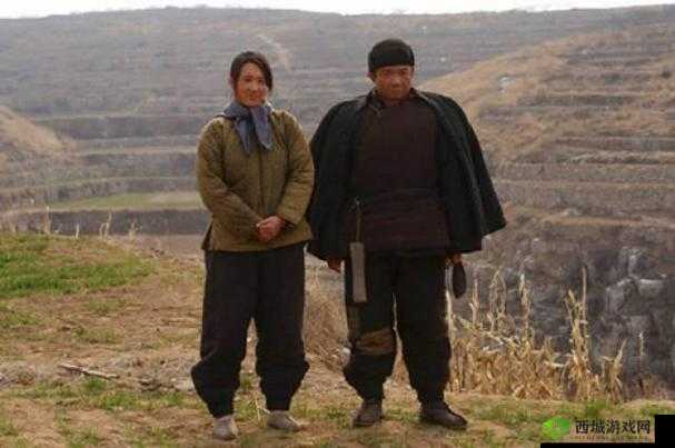 老农民里老干棒媳妇回来了吗:她的回归引发的乡村故事