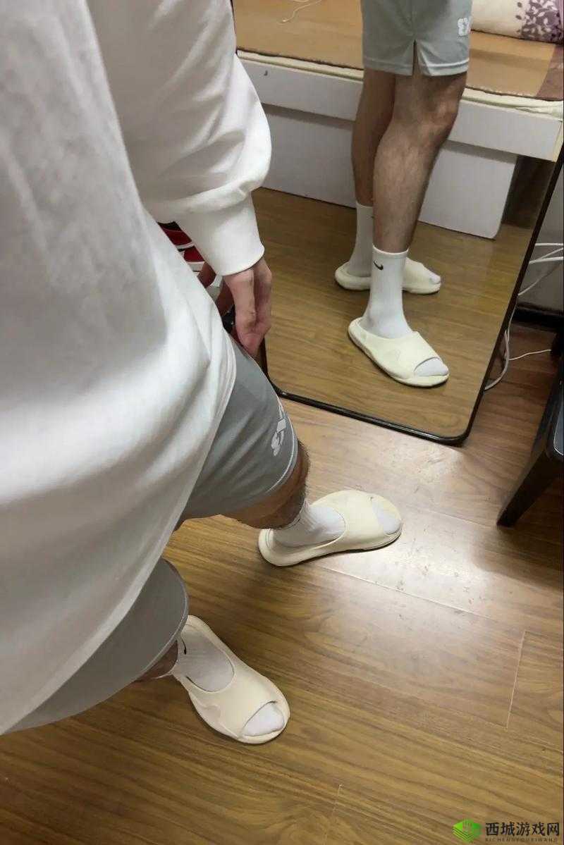 帅气体育生 Gary 出生于 1995 年 8 月 12 日 运动之路从此开启