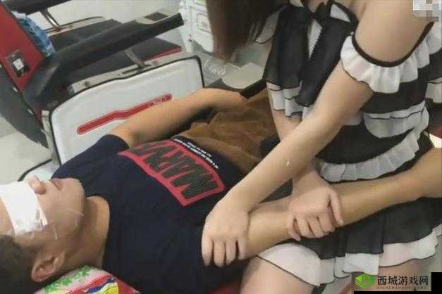 上面摸下面摸的视频免费:带来独特视觉体验