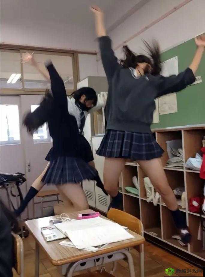 表妹将加入樱花草社区视频:禁忌的诱惑