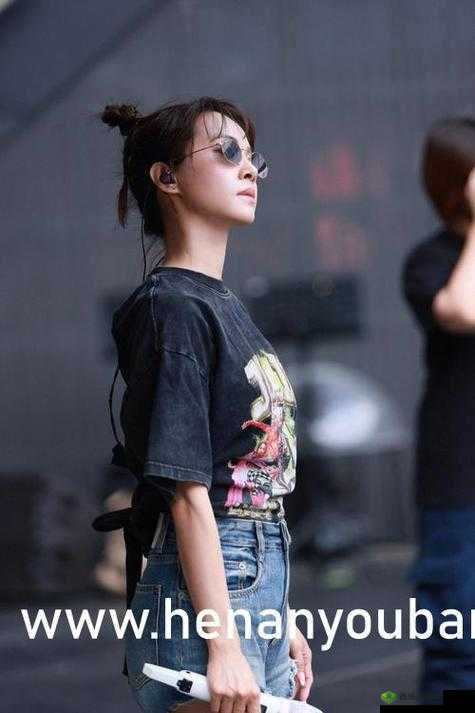 麻花传 MD017 清歌咖啡屋:一个充满魅力与故事的独特场所