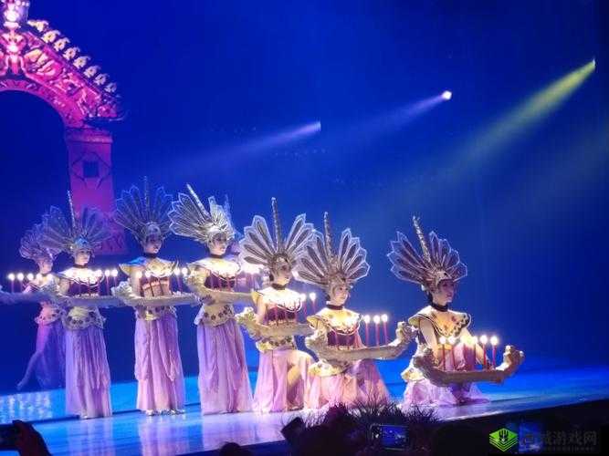 1377大但人文艺术表演:探索传统与现代的完美融合,感受视觉与心灵的双重震撼