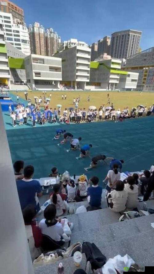 超级凌乱的校园运动会现场直击：趣味项目、混乱瞬间与青春活力全记录