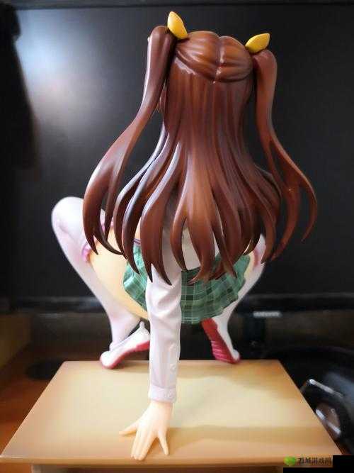 高能手办团冈田桜介，冰霜风纪委员的全面解析