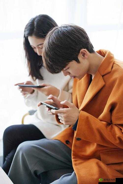 有哪些适合情侣一起玩的手机游戏?