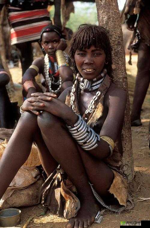 哇塞这些非洲黑人人体大胆写真真是太震撼了你敢看吗?