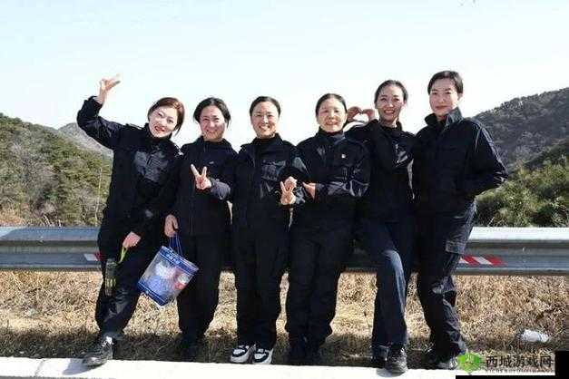 女警张津瑜无删减:揭秘她的真实工作日常与挑战,全面展现女警的职业魅力