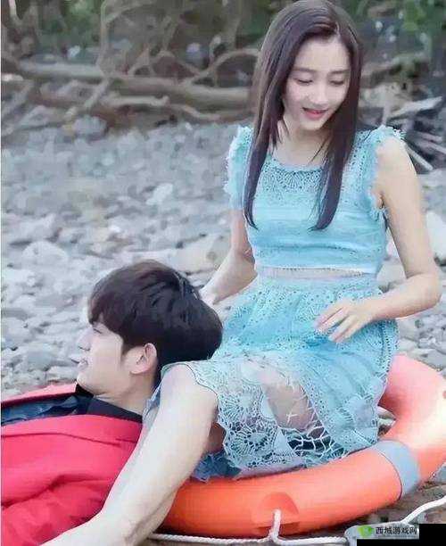 揭秘偷拍真实囗交视频:社会道德与隐私权的激烈碰撞